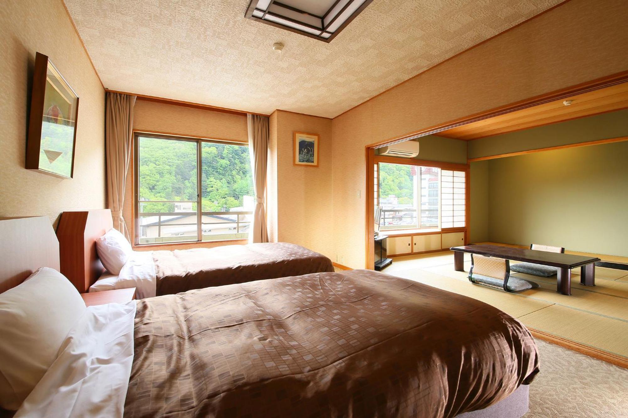Ooedo Onsen Monogatari Shinshu Kakeyu Hotel Ueda Ngoại thất bức ảnh